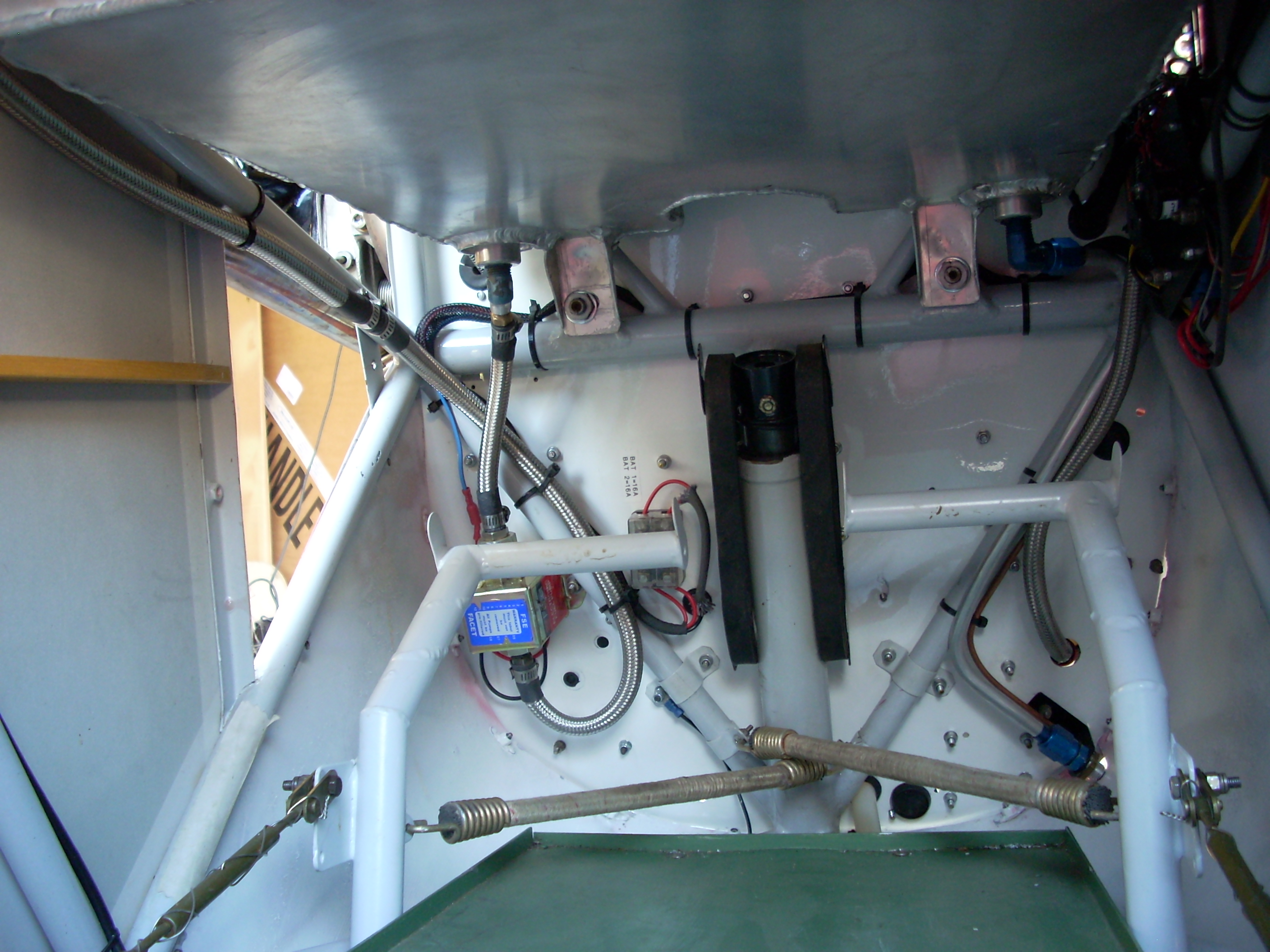 Fuel tank bottom 5.JPG