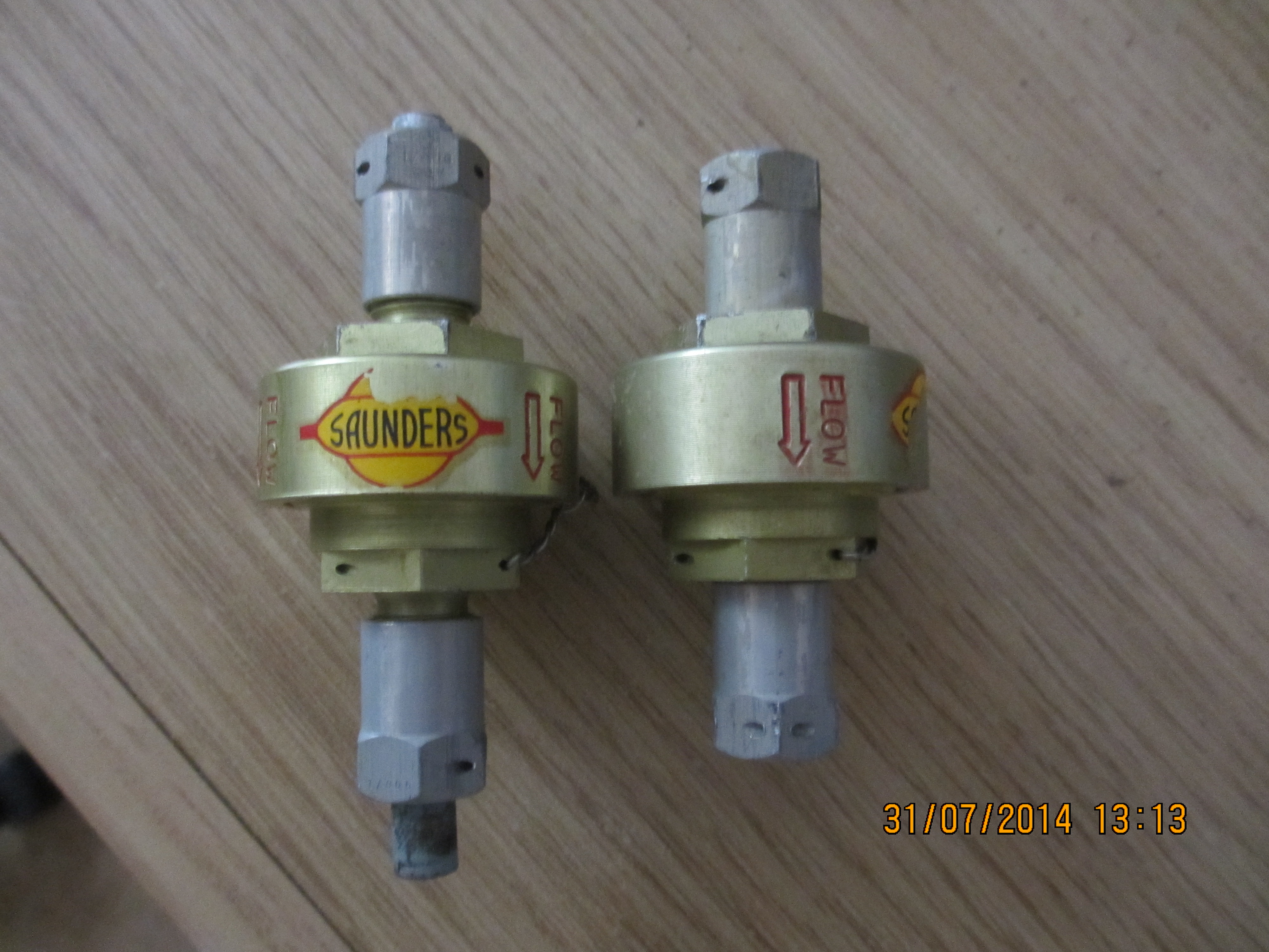 non return valves IMG_0899.JPG