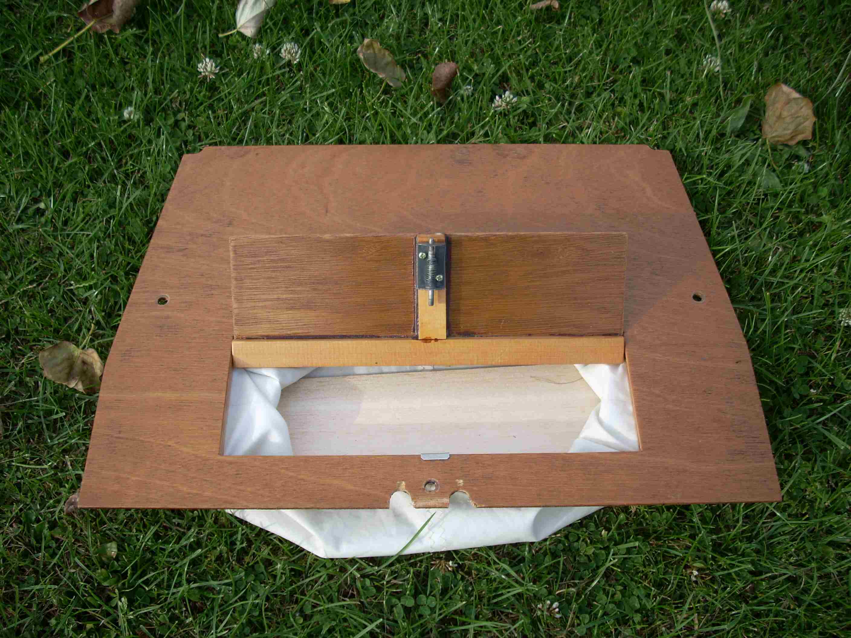 Parcel shelf (2)v1.jpg